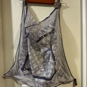 Louis Vuitton Navy and White Scarf